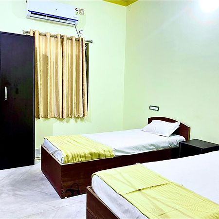 Hotel Manokamna Bodh Gaya Extérieur photo